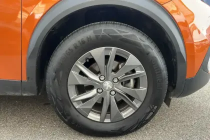 Photo 26 Peugeot 2008  PureTech 100 S&S BVM6