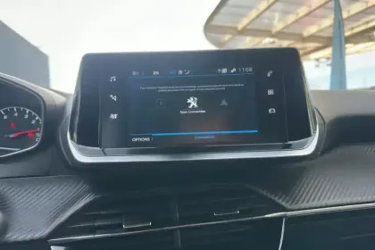 Photo 16 Peugeot 2008  PureTech 100 S&S BVM6