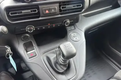 Photo 18 Peugeot Partner  FOURGON M 650 KG BLUEHDI 100 S&S BVM6