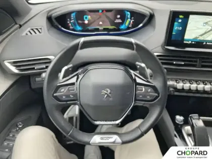 Photo 16 Peugeot 3008  Hybrid 225 e-EAT8