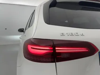 Photo 27 Mercedes Classe B  180 d 8G-DCT