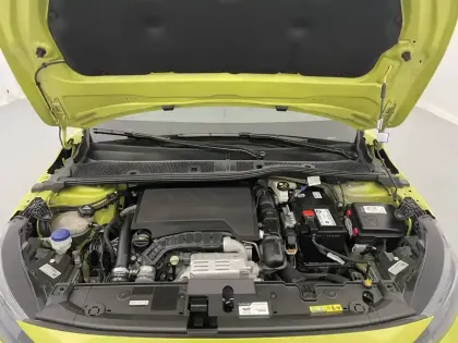 Photo 20 Peugeot 208  PureTech 100 S&S BVM6