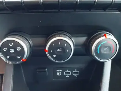 Photo 10 Renault Clio  TCe 90