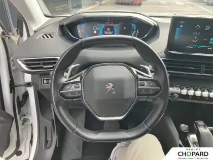 Photo 16 Peugeot 3008  Hybrid 225 e-EAT8