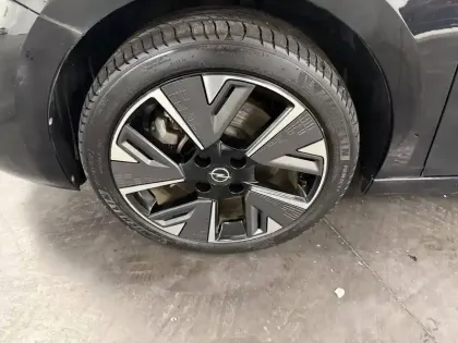 Photo 32 Opel Corsa  Electrique 136 ch & Batterie 50 kWh