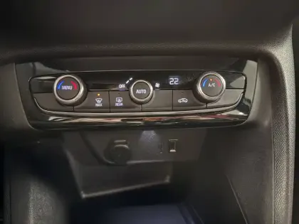 Photo 15 Opel Corsa  Electrique 136 ch & Batterie 50 kWh