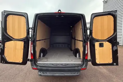 Photo 8 Mercedes Sprinter  FGN 319 CDI 37 3.5T RWD