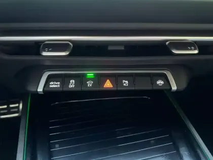 Photo 32 Audi Q3  Sportback e-hybrid 272 ch S tronic 6