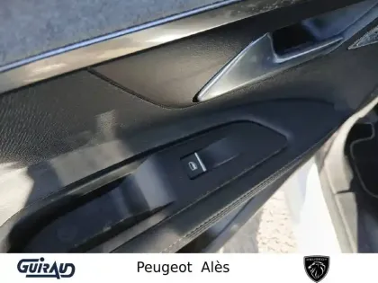 Photo 53 Peugeot 3008  Hybrid 225 e-EAT8