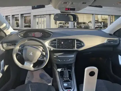 Photo 7 Peugeot 308  PureTech 130ch S&S EAT8