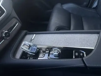 Photo 15 Volvo Xc90  Recharge T8 AWD 310+145 ch Geartronic 8 7pl