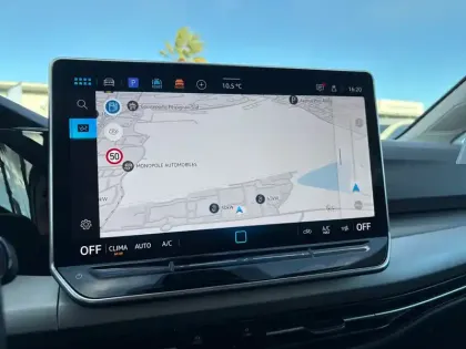 Photo 36 Volkswagen Golf  1.5 eHybrid 204 DSG6