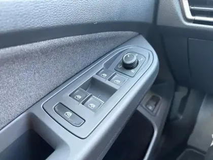 Photo 40 Volkswagen Golf  1.5 eHybrid 204 DSG6