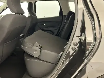 Photo 34 Dacia Duster  TCe 150 FAP 4x2 EDC