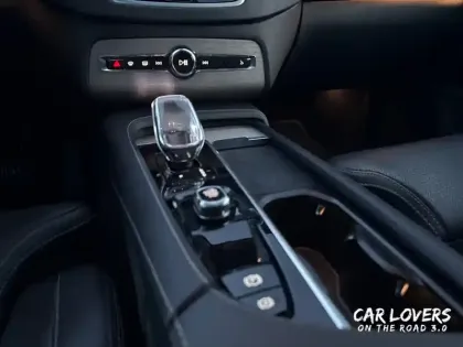 Photo 12 Volvo Xc90  Recharge T8 AWD 310+145 ch Geartronic 8 7pl