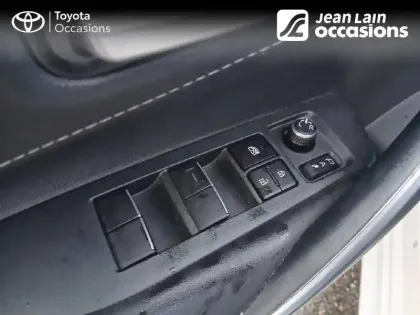 Photo 18 Toyota Corolla  Touring Sports Hybride 140ch