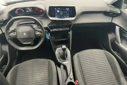 Photo 8 Peugeot 2008  PureTech 130 S&S BVM6