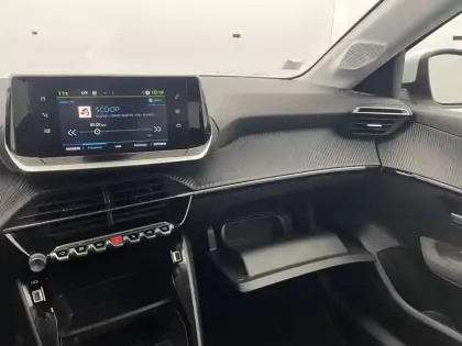 Photo 14 Peugeot 208  Electrique 50 kWh 136ch