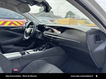 Photo 88 DS DS 4  Hybride E-Tense 225 EAT8