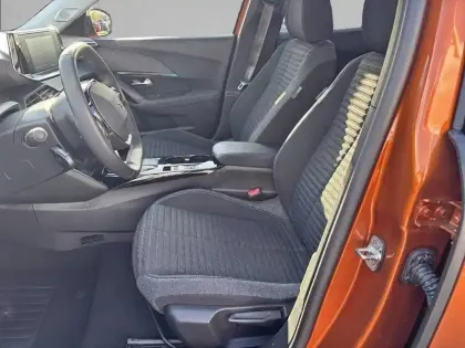 Photo 10 Peugeot 2008  Electrique 136 ch