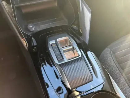 Photo 13 Peugeot 2008  Electrique 136 ch