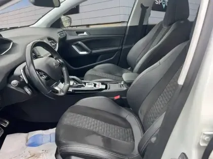 Photo 8 Peugeot 308  BlueHDi 130ch S&S EAT8