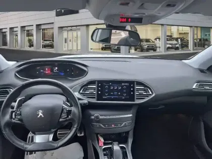 Photo 7 Peugeot 308  BlueHDi 130ch S&S EAT8
