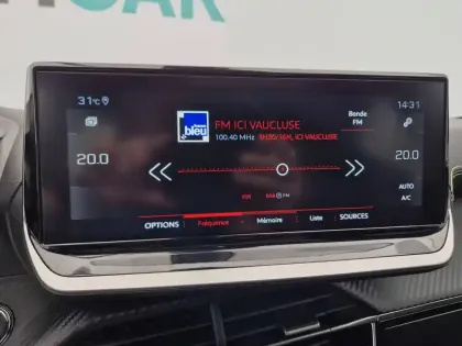 Photo 16 Peugeot 2008  PureTech 130 S&S EAT8