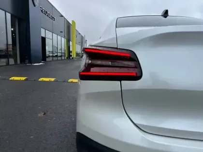 Photo 16 Citroën C4 e- X 156 ch autonomie etendue  Automatique