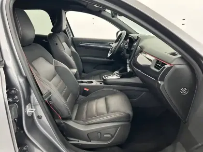 Photo 31 Renault Arkana  E-Tech hybride 145