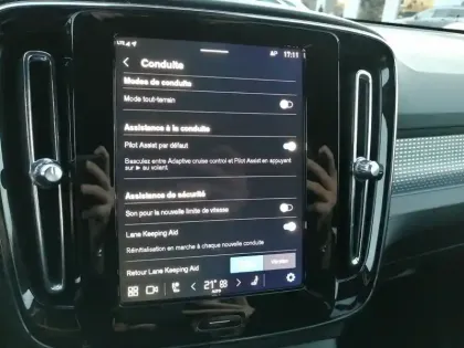 Photo 26 Volvo Xc40  B3 163 ch DCT7