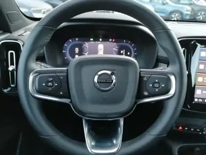 Photo 9 Volvo Xc40  B3 163 ch DCT7