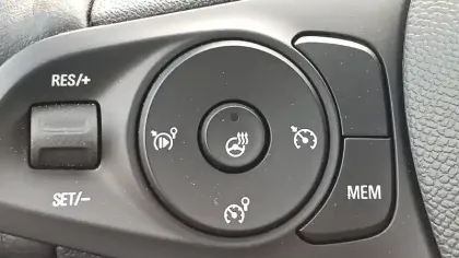 Photo 18 Opel Corsa  Electrique 136 ch & Batterie 50 kWh