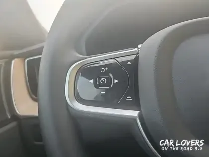 Photo 18 Volvo Xc60  T6 AWD Hybride rechargeable 253 ch+145 ch Geartronic 8