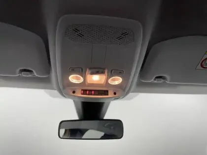 Photo 26 Peugeot 208  PureTech 100 S&S BVM6