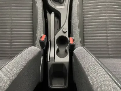 Photo 32 Peugeot 208  PureTech 100 S&S BVM6