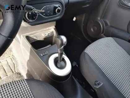 Photo 11 Renault Twingo  III E-Tech