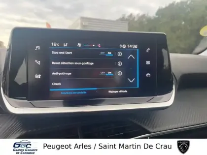 Photo 18 Peugeot 208  BlueHDi 100 S&S BVM6