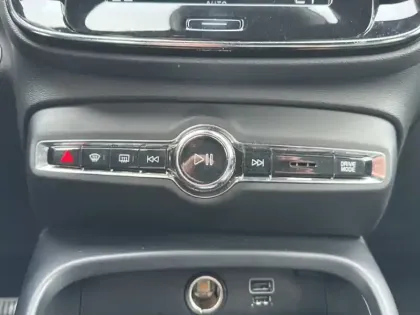 Photo 25 Volvo Xc40  T3 163 ch Geartronic 8