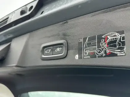 Photo 7 Volvo Xc40  T3 163 ch Geartronic 8