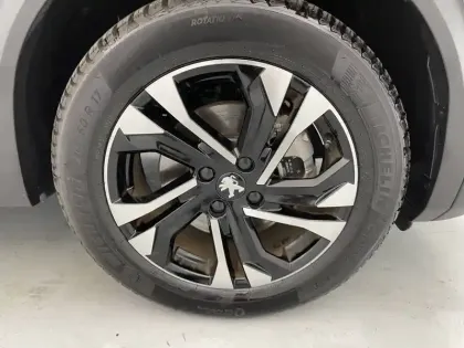 Photo 16 Peugeot 2008  Electrique 136 ch