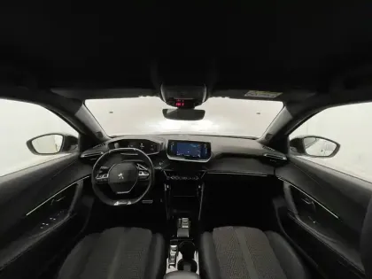 Photo 23 Peugeot 2008  Electrique 136 ch