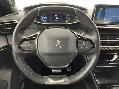 Photo 22 Peugeot 2008  Electrique 136 ch
