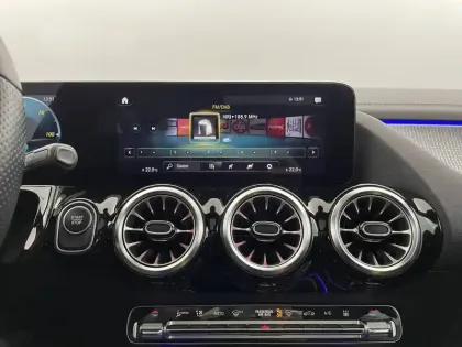 Photo 20 Mercedes EQA  350 4Matic