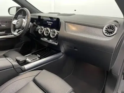 Photo 33 Mercedes EQA  350 4Matic