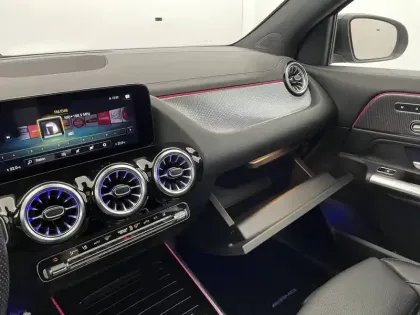 Photo 35 Mercedes EQA  350 4Matic