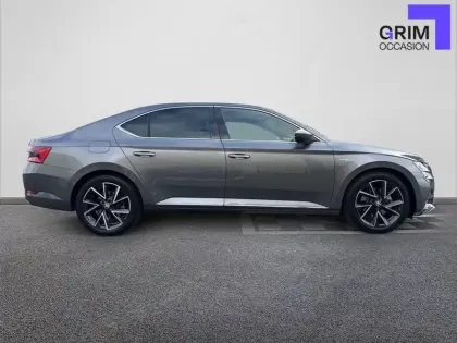 Photo 2 Skoda Superb  2.0 TDI 150 SCR DSG7