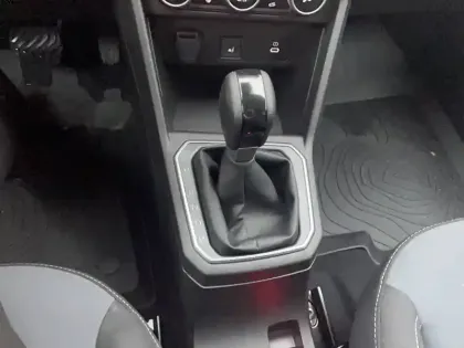 Photo 12 Dacia Jogger  Hybrid 140 7 places GSR2