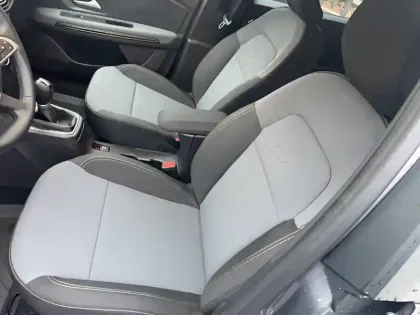 Photo 8 Dacia Jogger  Hybrid 140 7 places GSR2