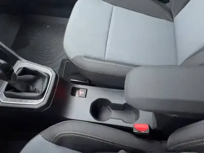 Photo 11 Dacia Jogger  Hybrid 140 7 places GSR2